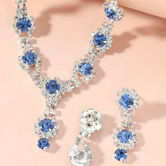 ‼️🔥‼️Elegant Blue Flower Design Dangle Earrings and Y Necklace Elegant Lux - Picture 2 of 6